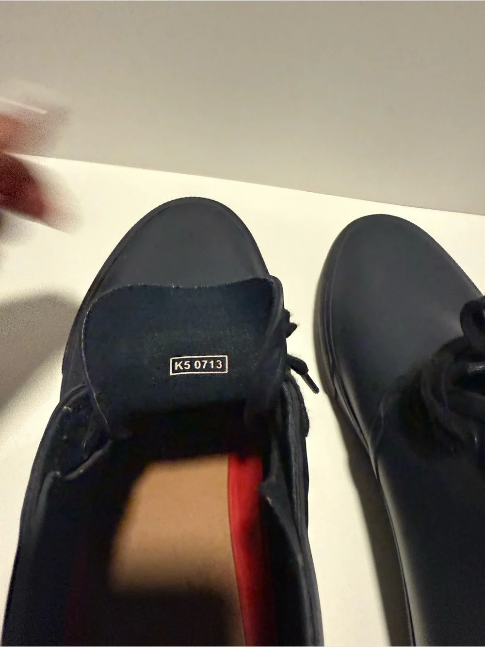 Hunter Navy Chukka Boots with Red Heel Pulls